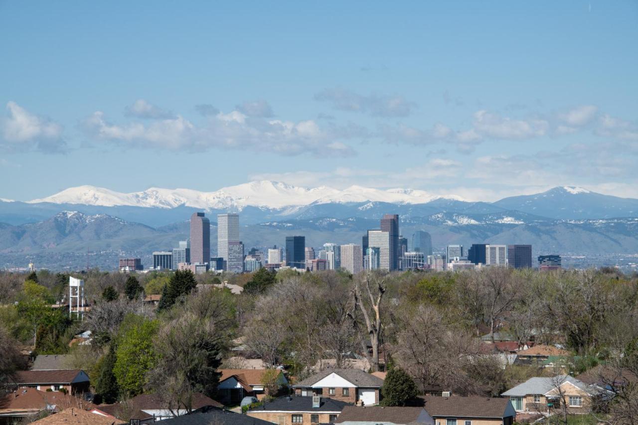 Holiday Inn Denver East By Ihg Extérieur photo