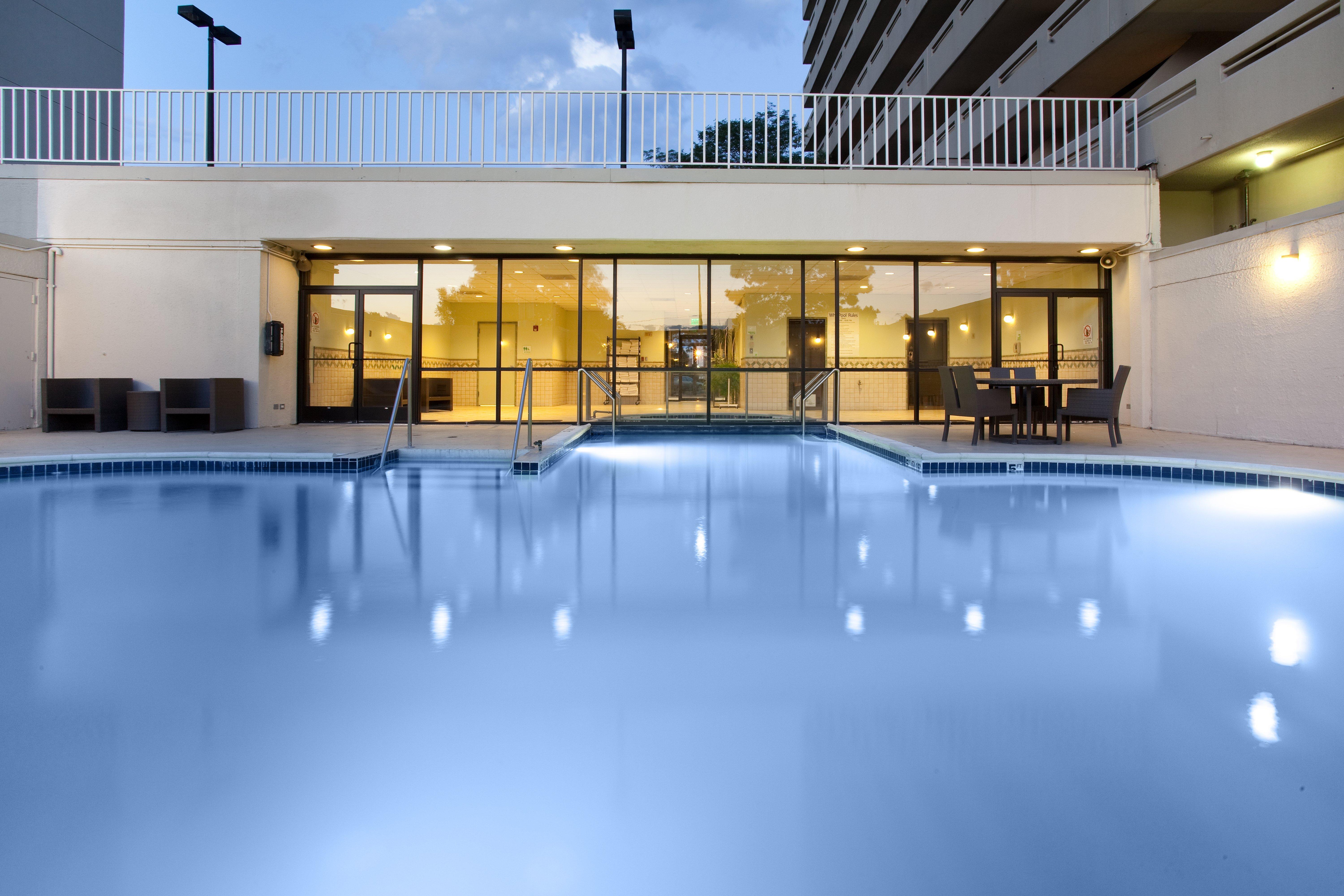 Holiday Inn Denver East By Ihg Extérieur photo